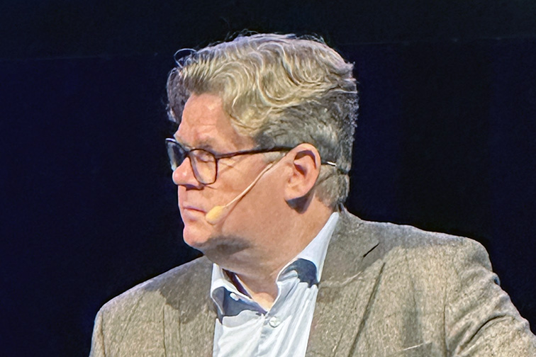 Gunnar Strömmer, justitieminister, på M:s västmöte i Alingsås 27 jan 2024. Foto C Simmons